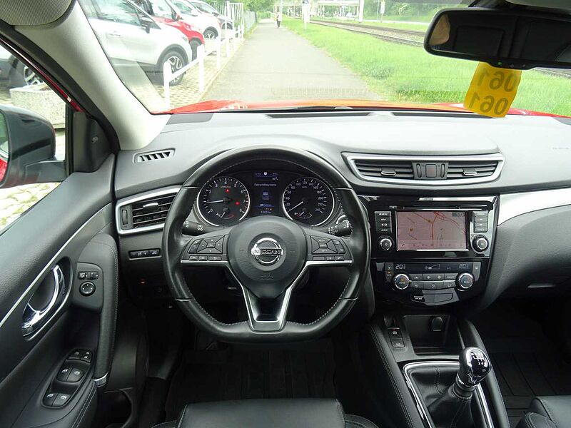 Nissan Qashqai 1.3 DIG-T TEKNA