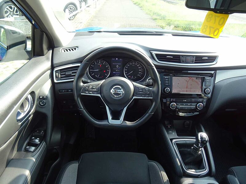 Nissan Qashqai 1.3 DIG-T N-CONNECTA